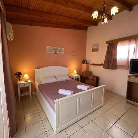 Apartment EliasNest Clio Studio - Φωτεινό και ζεστό στούντιο 2 ατόμων στο κέντρο της Καλαμάτας