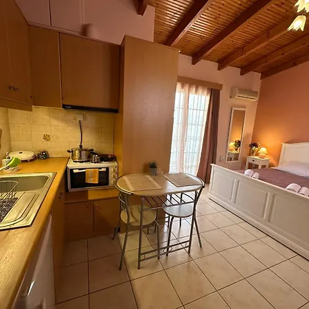 Apartment EliasNest Clio Studio - Φωτεινό και ζεστό στούντιο 2 ατόμων στο κέντρο της Καλαμάτας Kalamata